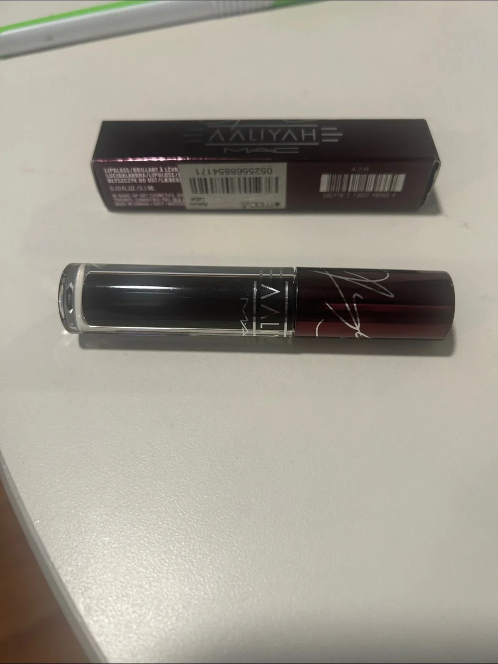 *REASONABLE OFFERS* MAC Cosmetics AALIYAH Lipglass Gloss - Deep Plum Black Shine